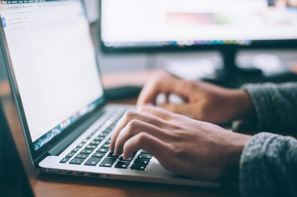 How to take a screenshot on a Dell laptop