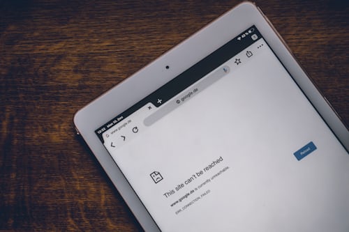 Read more about the article Why Is My Internet Not Working on My Phone? Fix It!