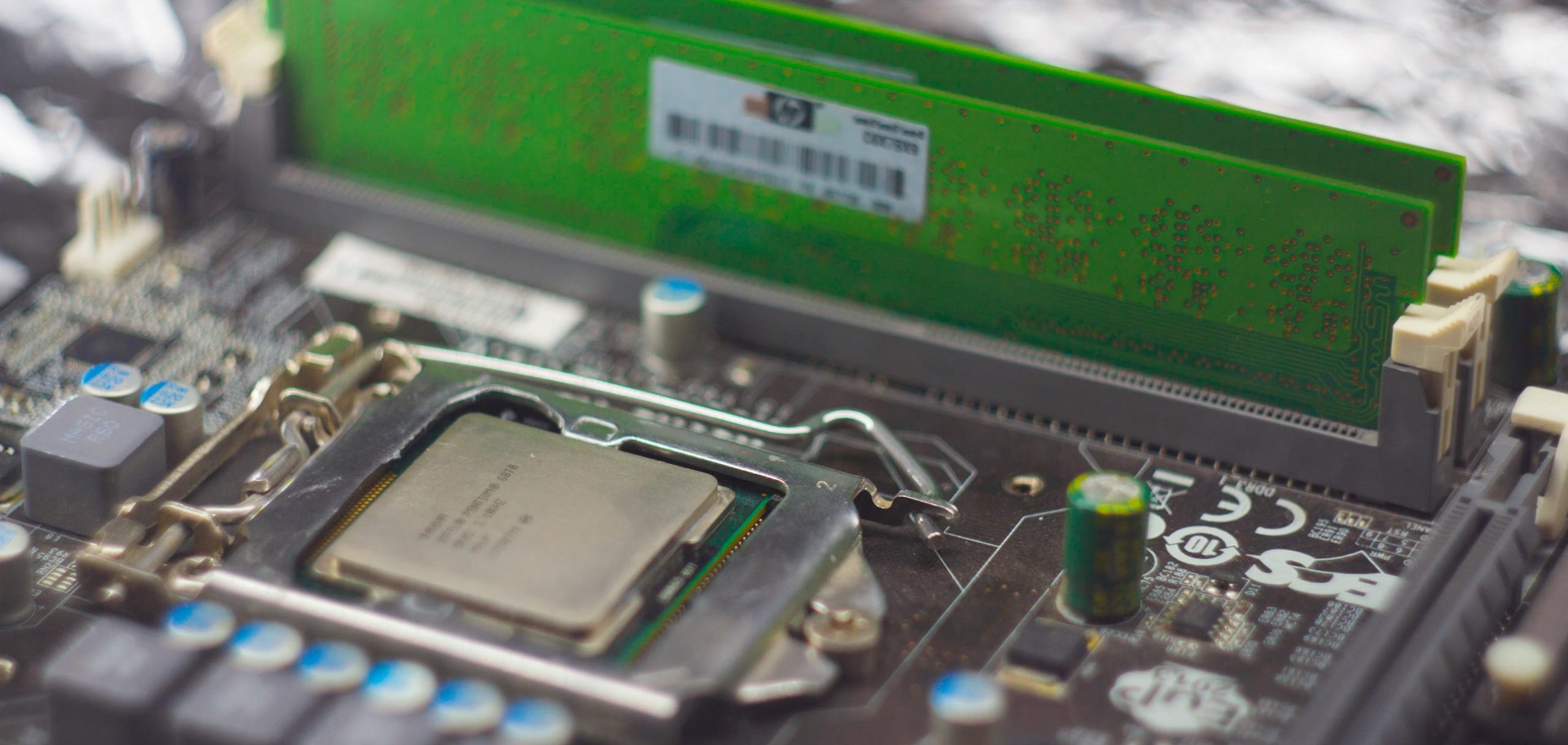 Read more about the article Intel Core Ultra 7 155H